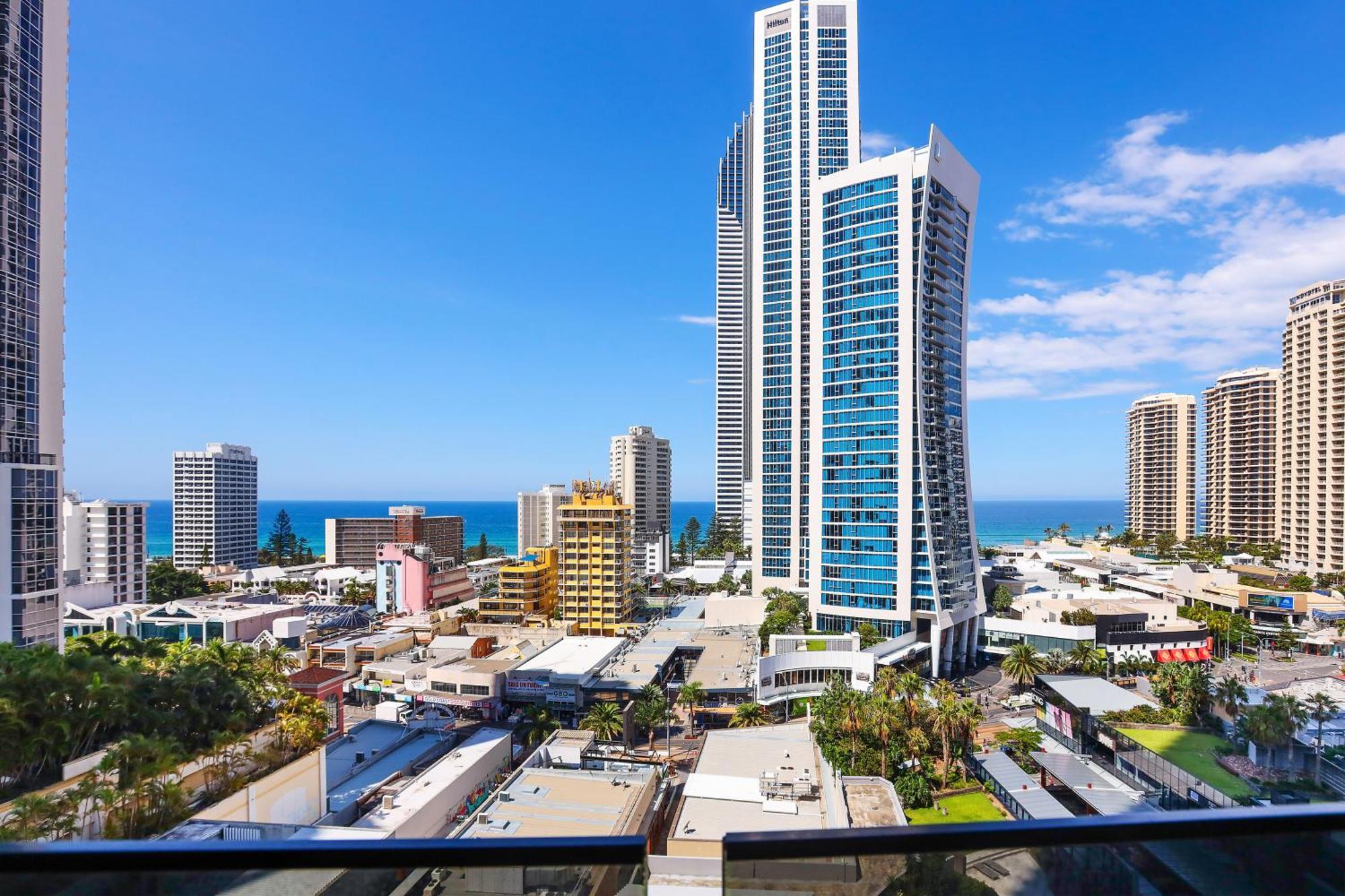 Circle On Cavill 2, 3, 4 & 5 Bedroom Skyhomes & Sub Penthouses By Gold Coast Holidays Екстер'єр фото