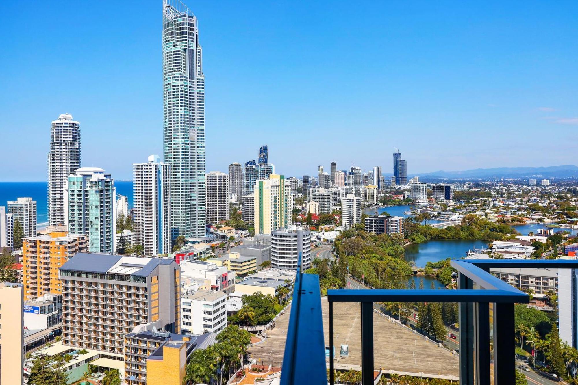Circle On Cavill 2, 3, 4 & 5 Bedroom Skyhomes & Sub Penthouses By Gold Coast Holidays Екстер'єр фото